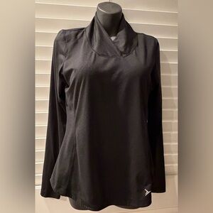 Old Navy Active Semi Fitted Black Athletic Top